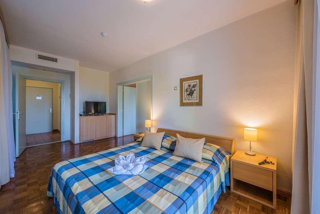 Aminess Vival Casa Velaris Hotel Supetar Bilik gambar