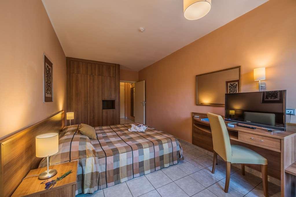 Aminess Vival Casa Velaris Hotel Supetar Bilik gambar